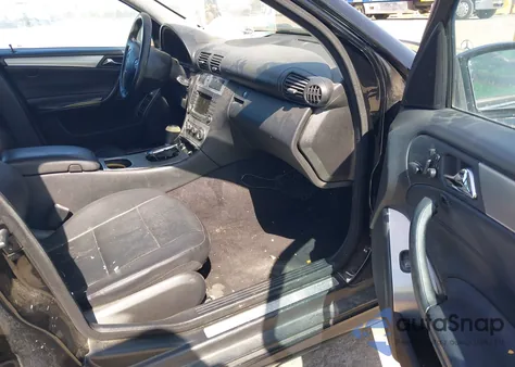 2006 Mercedes-Benz C 350 Luxury/Sport from USA, damaged, VIN WDBRF56H26F779504